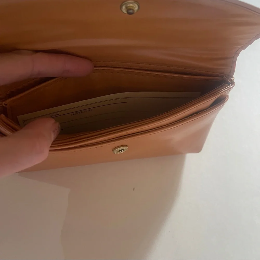 New Vintage Small Tan Passport Wallet Snap  Faux Leather Envelope Clutch 5x8”